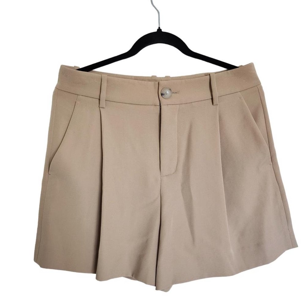 Vince Women's  Dress Shorts Size 10 Pleated Zip Front Color 248 Paw Shorts